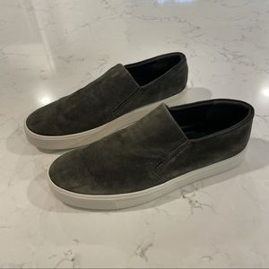 Vince Suede Slip-On Sneakers WM 9